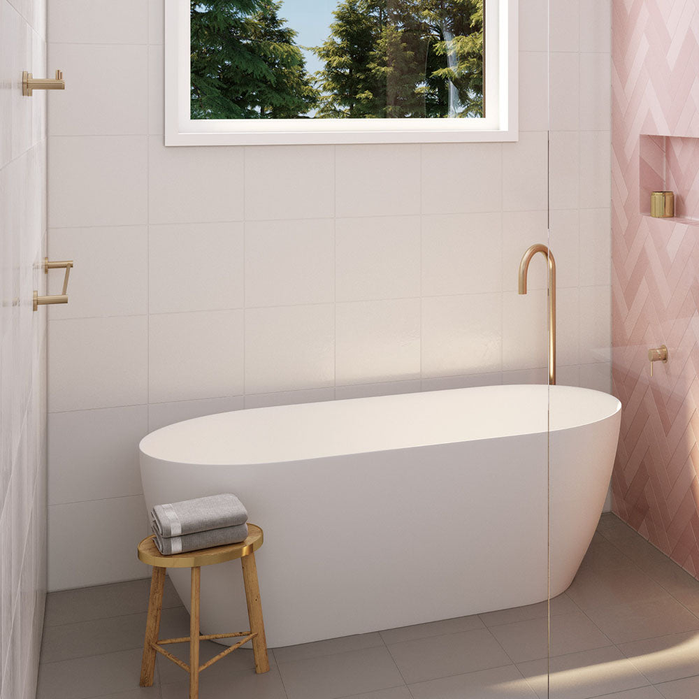 Kaya Single Towel Rail, 900mm, Urban Brass