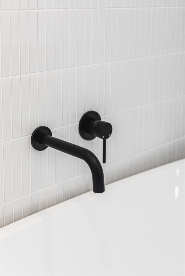 Meir Universal Round Curved Spout