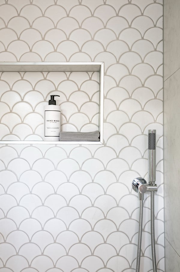 Meir Round Hand Shower on Swivel Bracket