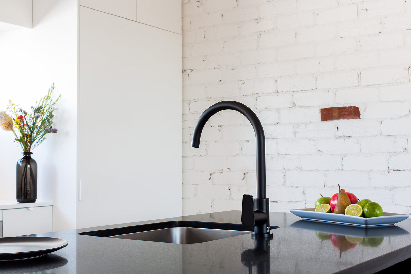 Meir Round Paddle Gooseneck Kitchen Mixer Tap