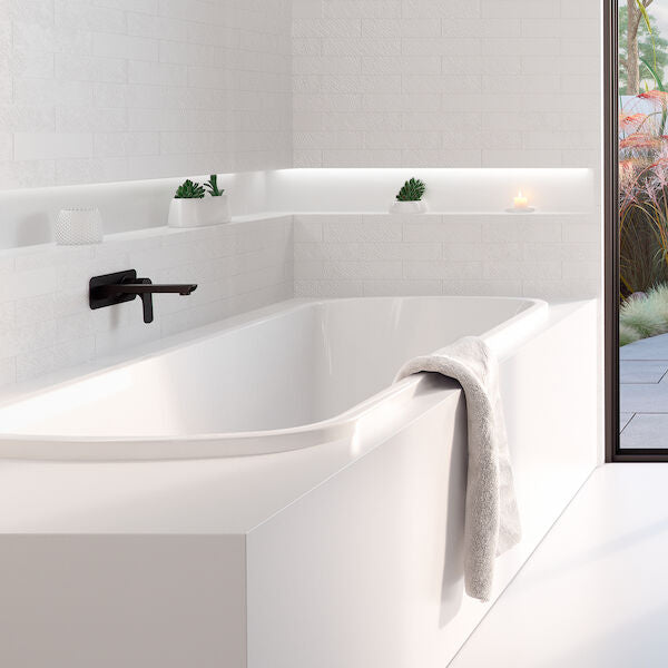 Caroma Urbane® 1675 Island Bath