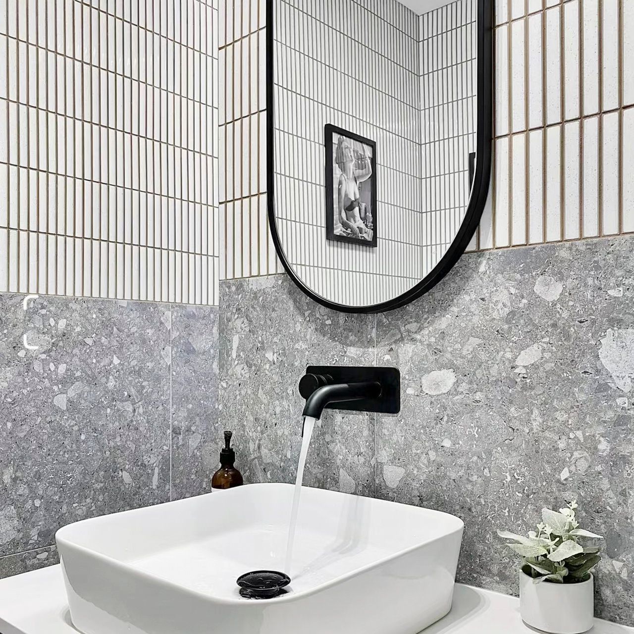 Otti Noosa Metal Frame Mirror