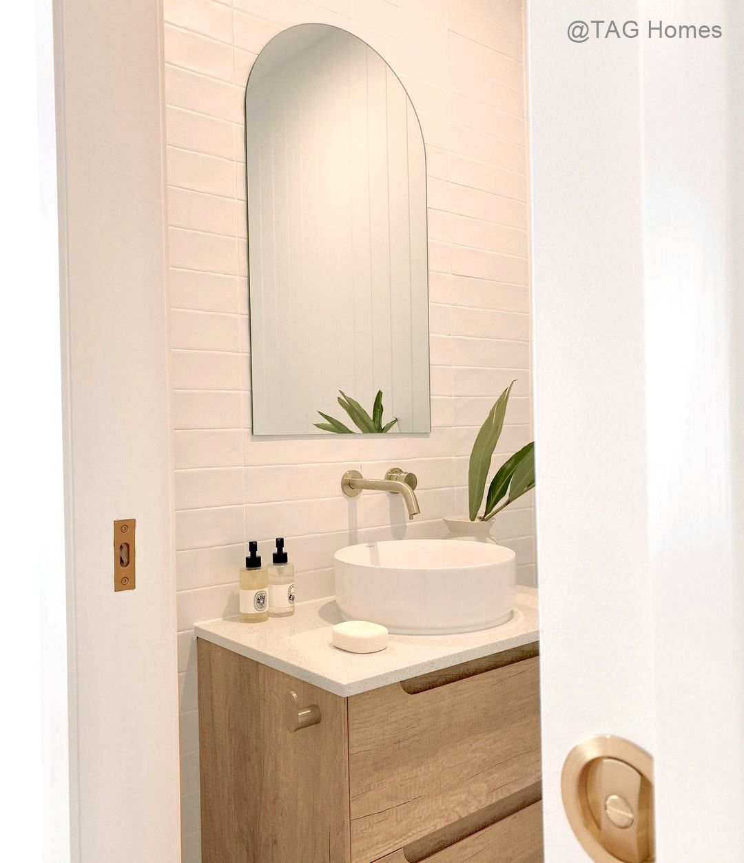 Otti Byron Wall Hung Vanity | Natural Oak