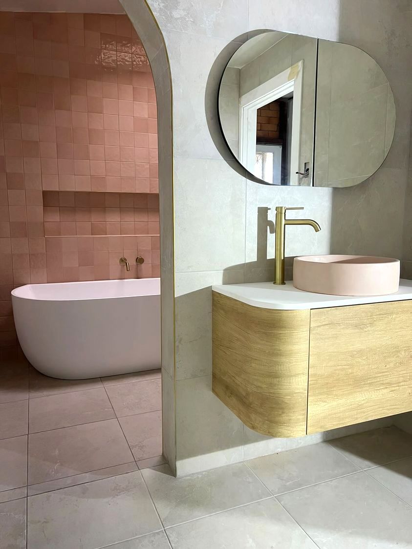 Otti Bondi Wall Hung Curve Vanity | Natural Oak & Black Oak