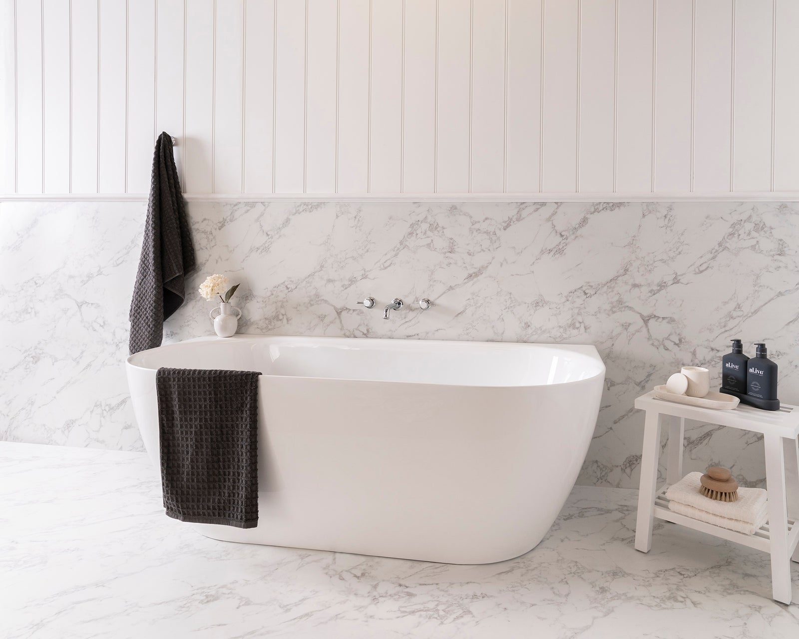 ADP Glacier Back-To-Wall Bath