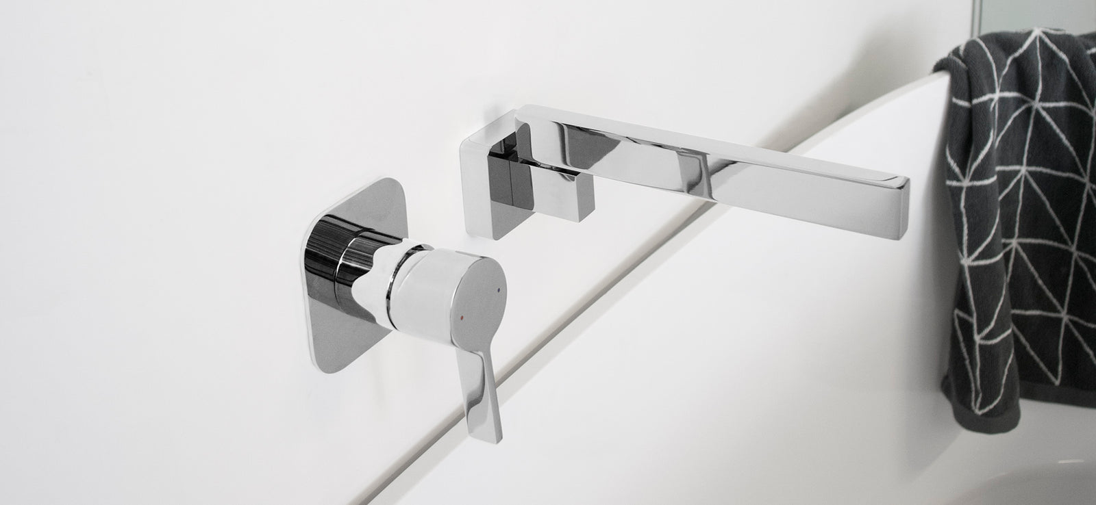 ADP Martini Swivel Bath Spout