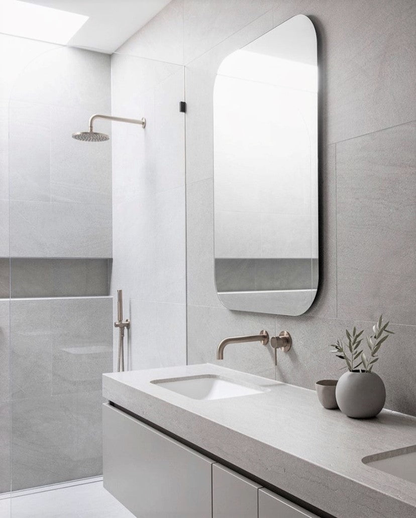 Meir Universal Round Curved Spout