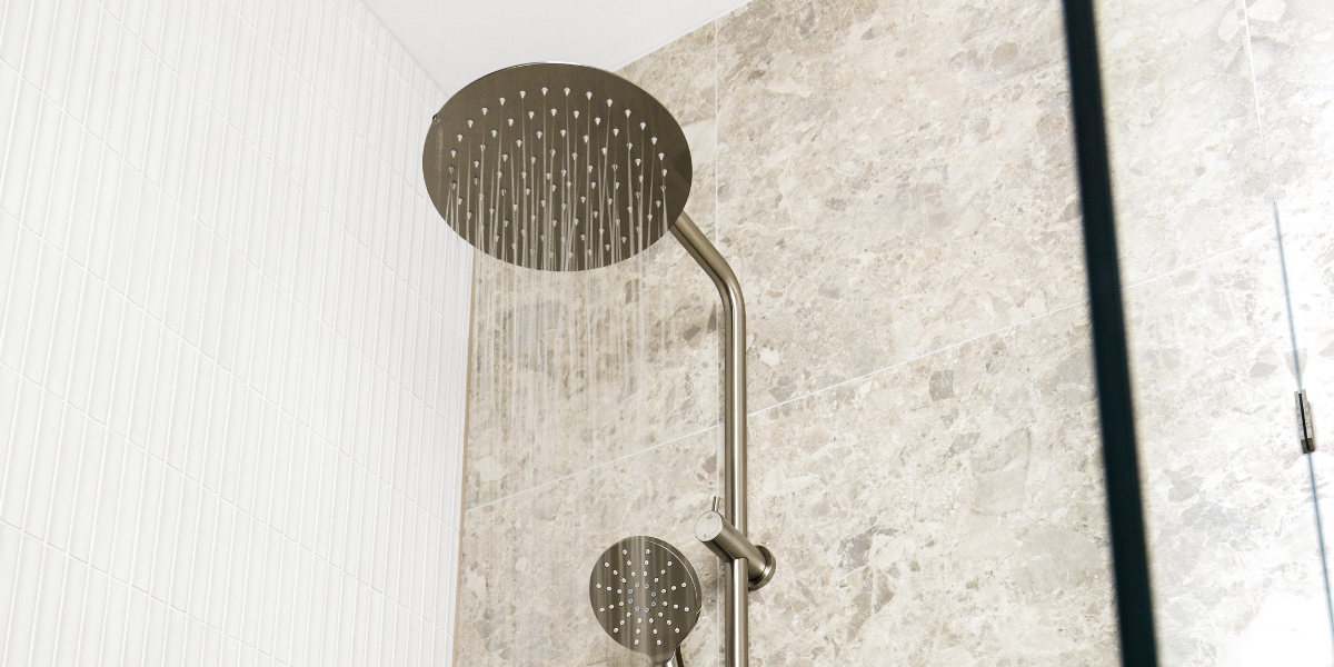 Rail Shower