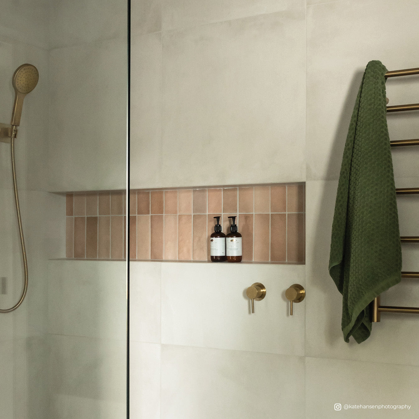 Axle Wall Mixer, Small Round Plate
