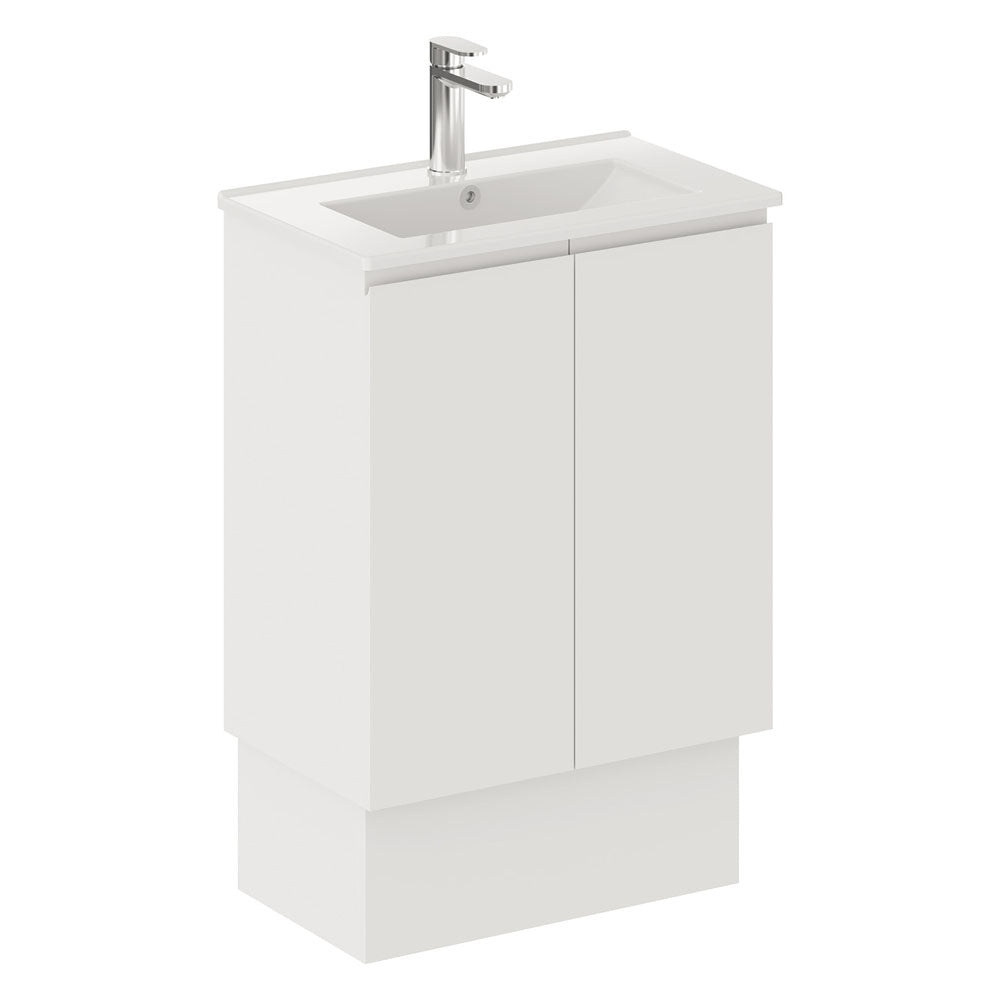 Siska Slim 600 Vanity on Kickboard
