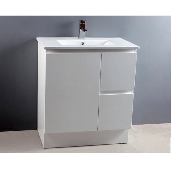 ROXIO Vanity