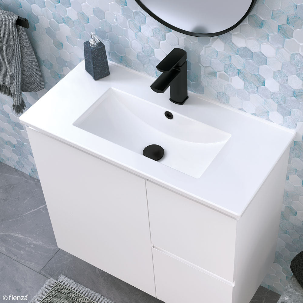 Siska Slim 1200 Vanity on Kickboard