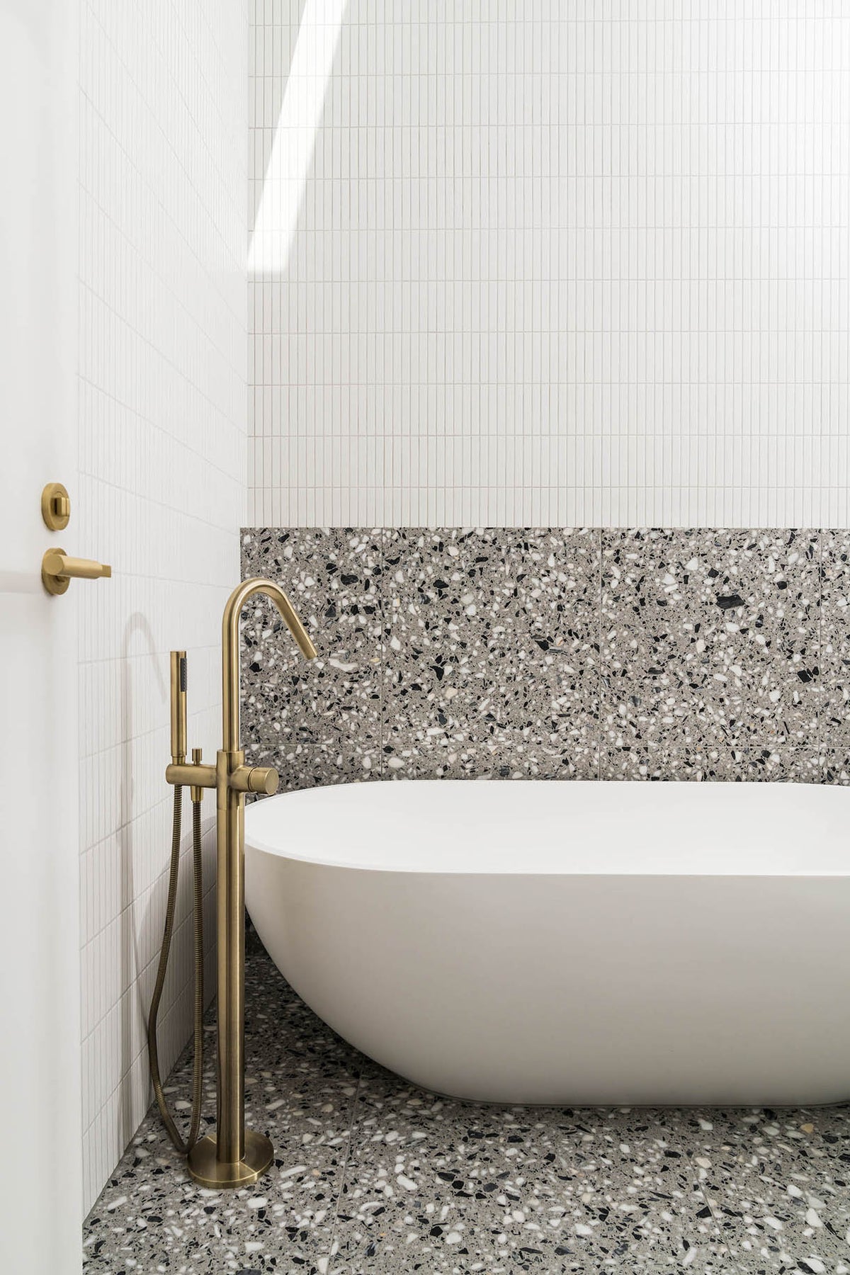 Meir Round Pinless Freestanding Bath Spout and Hand Shower
