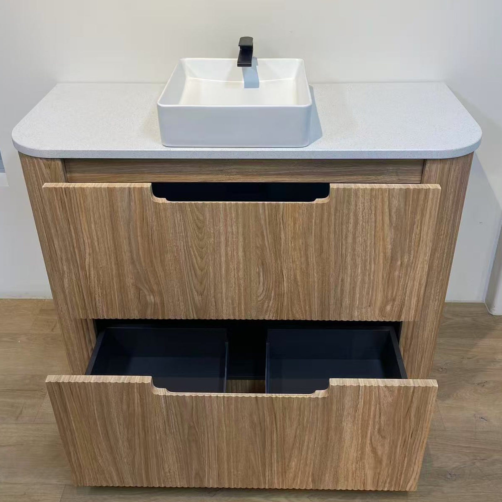 Aulic Varcelli Floor Standing Vanity 900mm in Harvest Oak, styled bathroom