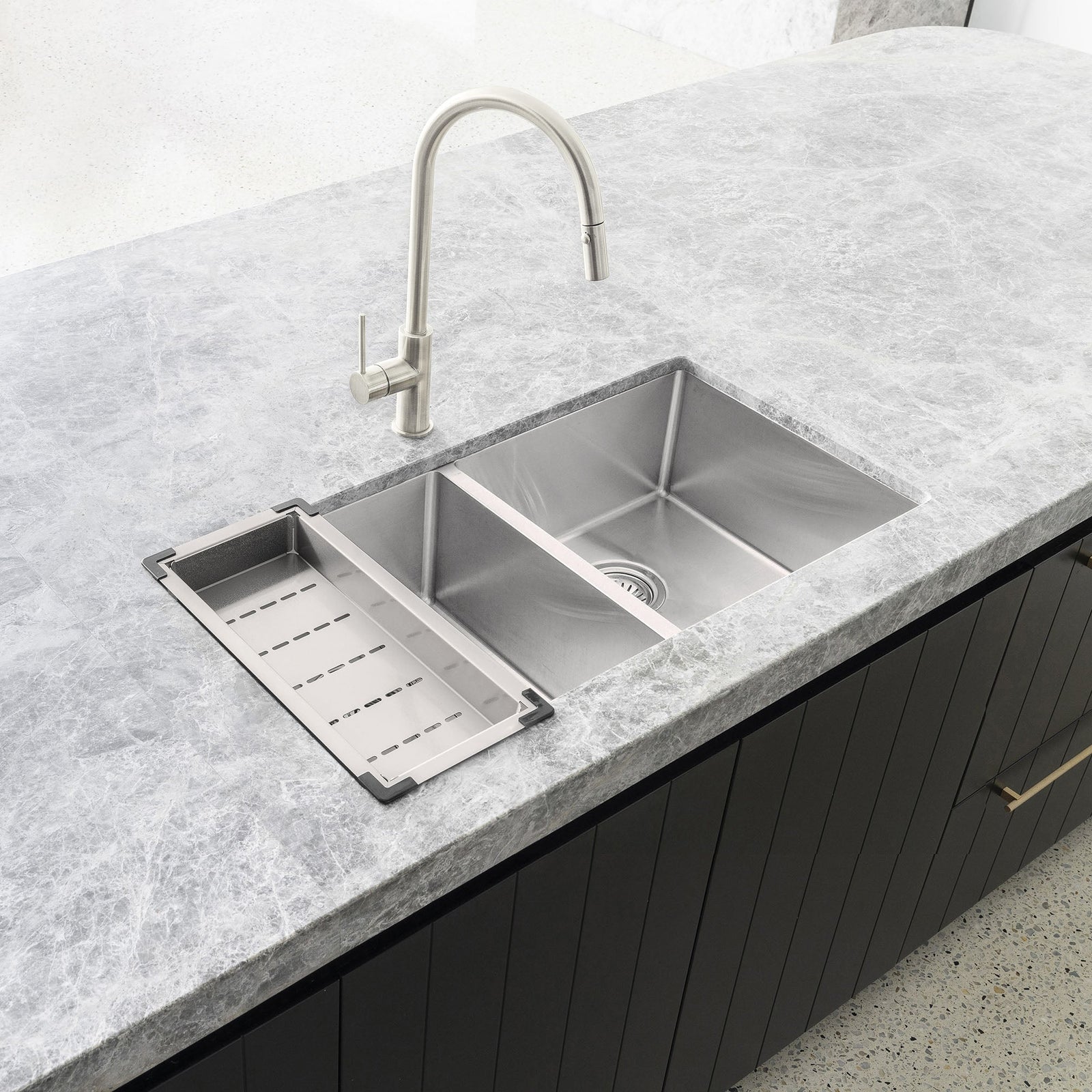 Meir Kitchen Sink Colander