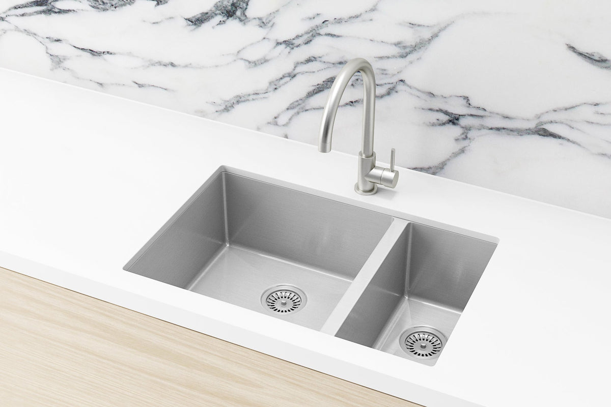 Meir Kitchen Sink One & Half Bowl 670 x 440