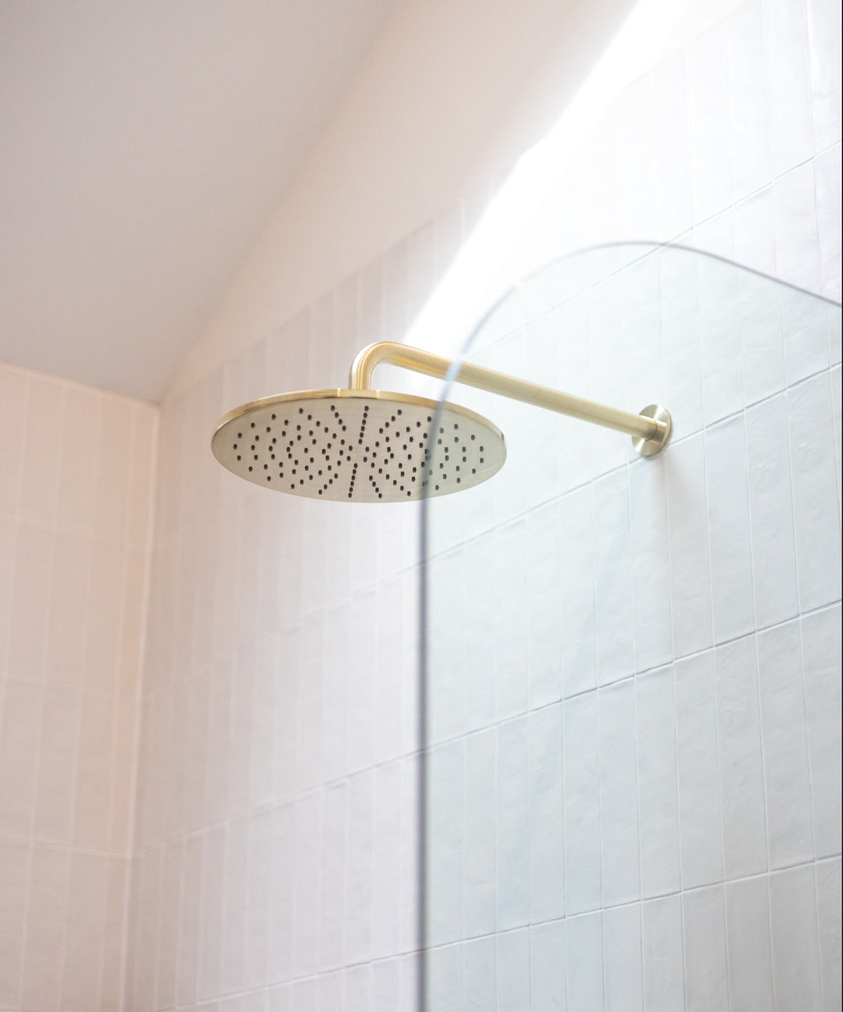 Meir Round Wall Shower Curved Arm 400mm