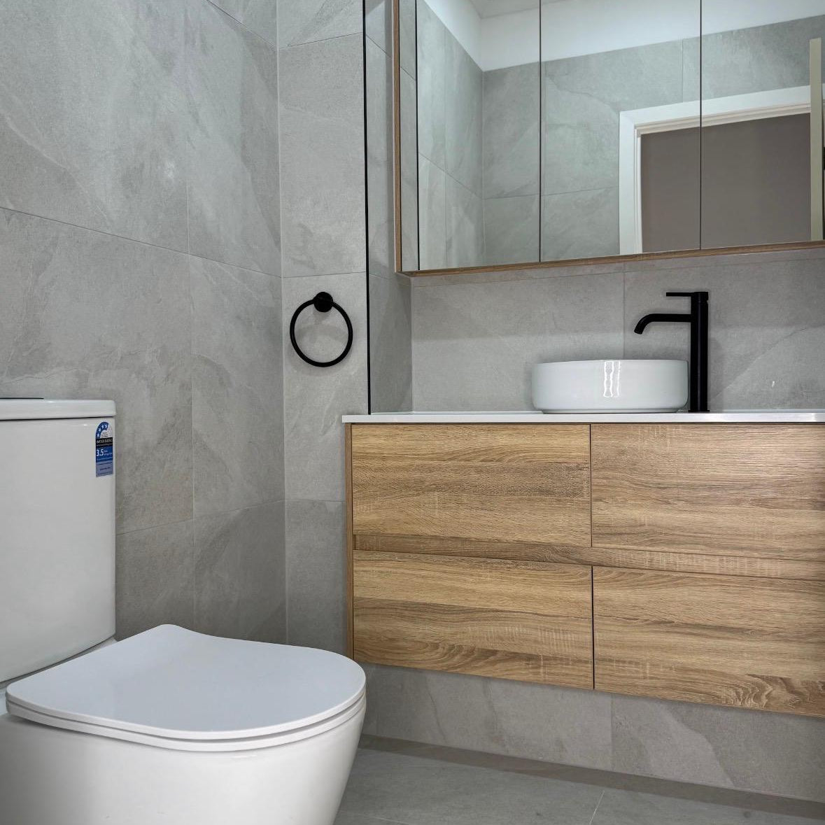 NUTRO Wall Hung Vanity