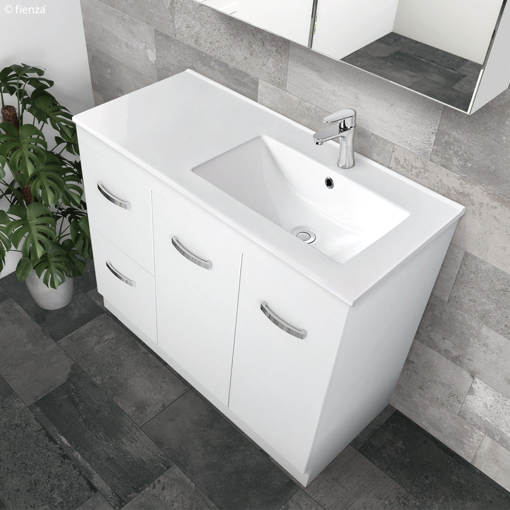Dolce Unicab™ 900 Offset Wall-Hung Vanity, Right Basin