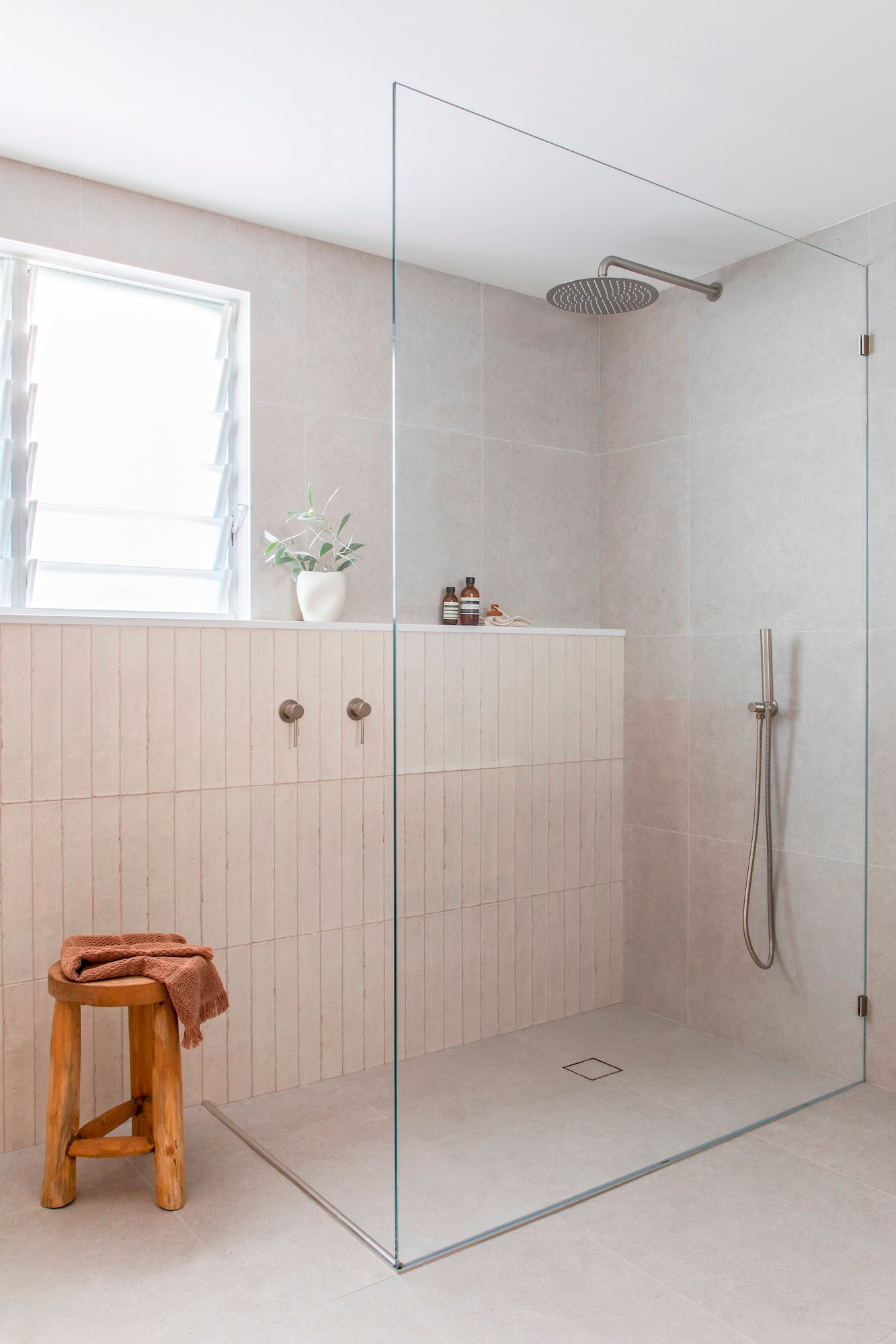 ADP Soul Slimline Hand Shower On Hook