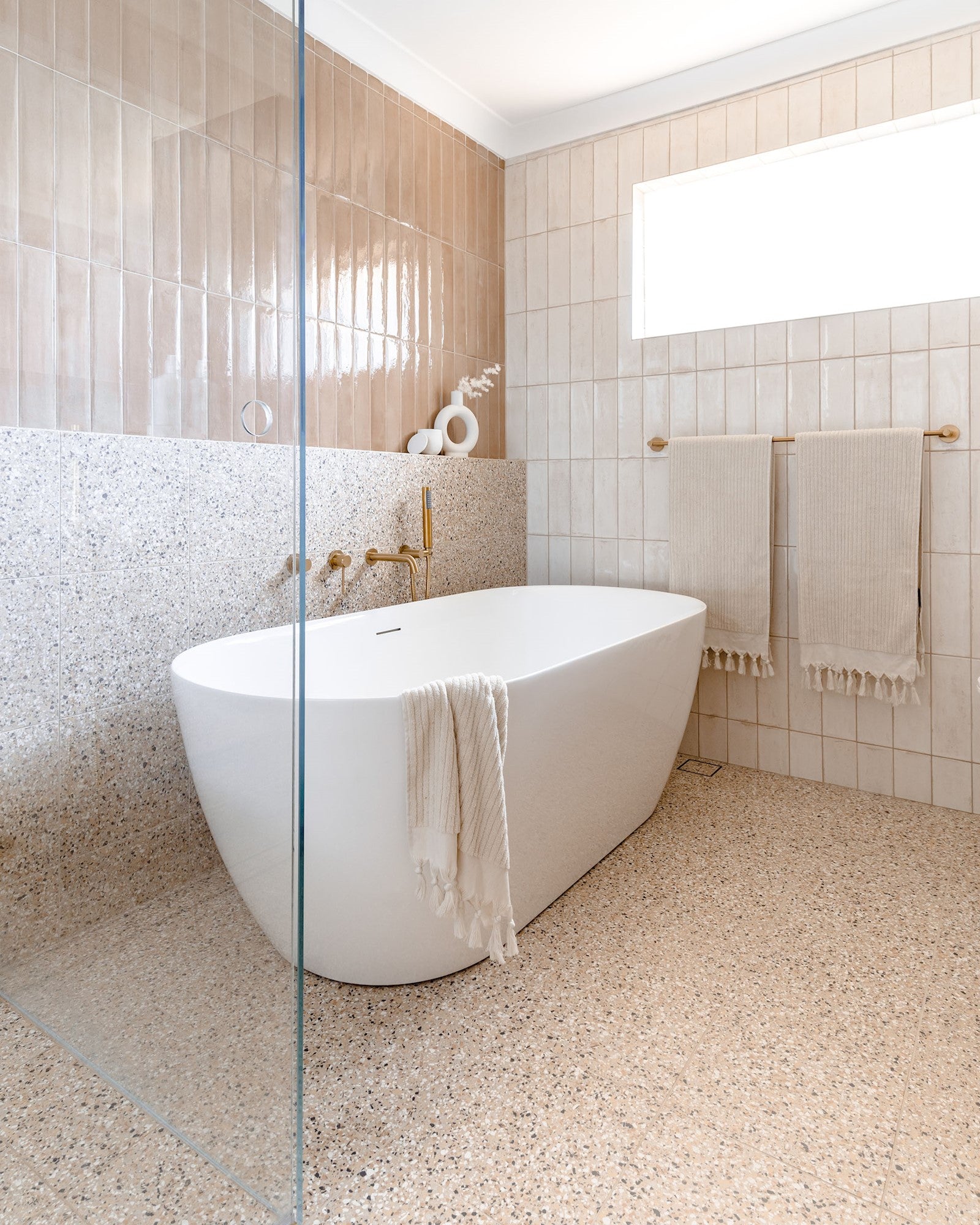 ADP Glacier Freestanding Bath