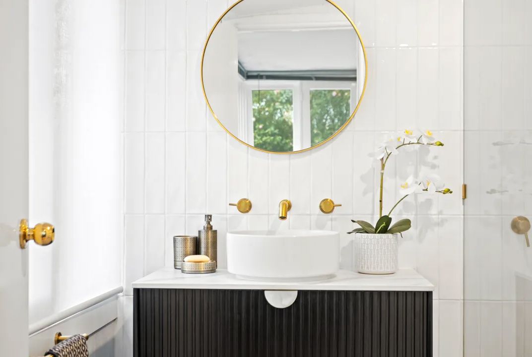 Otti Marlo Fluted Wall Hung Vanity | Matte Black