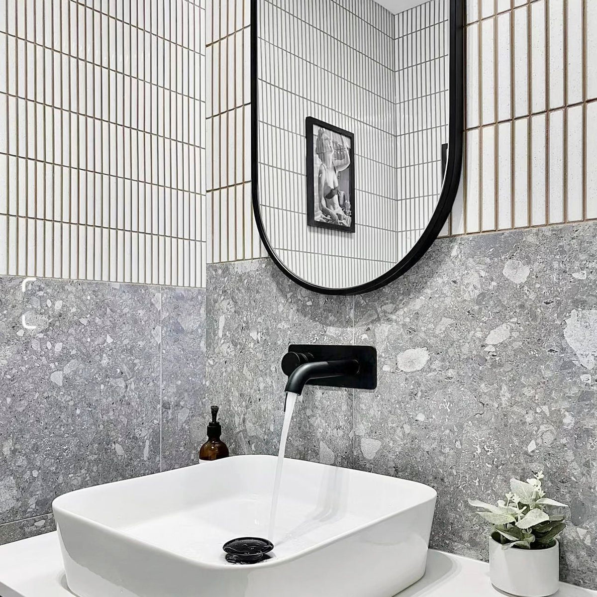 Otti Noosa Metal Frame Mirror