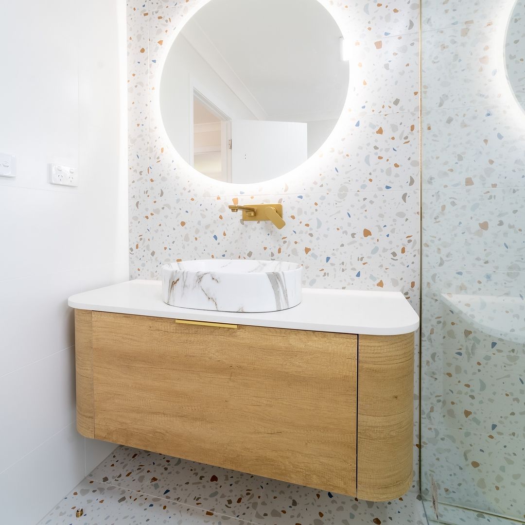 Otti Bondi Wall Hung Curve Vanity | Natural Oak & Black Oak