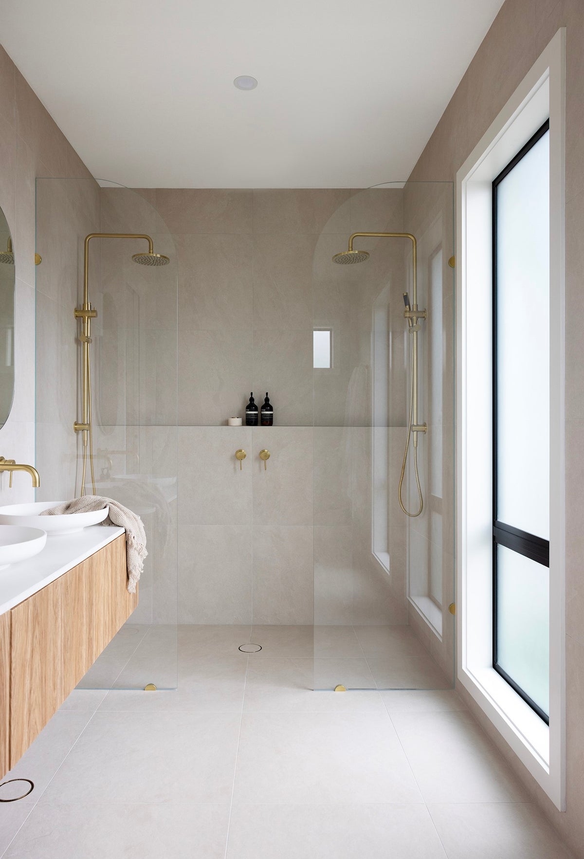 ADP Bloom Shower Set