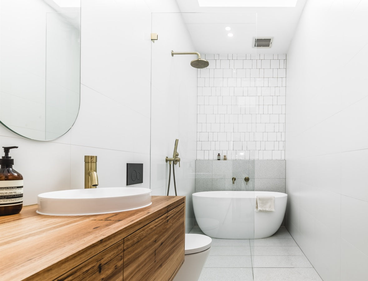 Meir Round Wall Shower Curved Arm 400mm